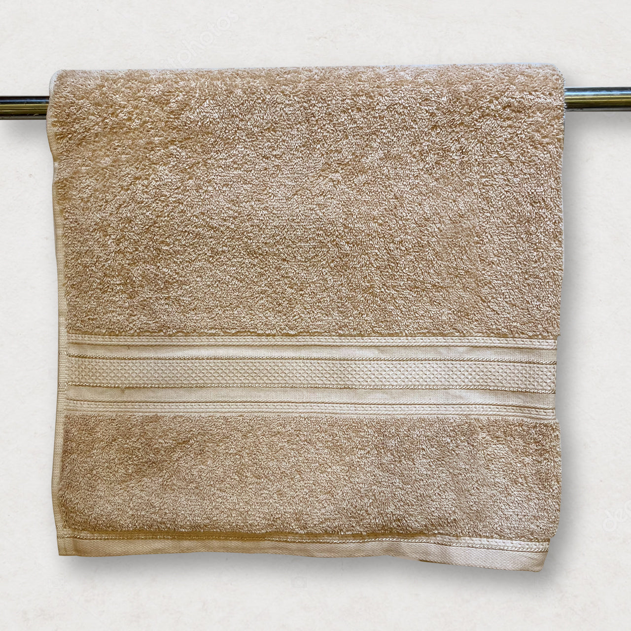 Load image into Gallery viewer, Beige Classic Bath Towels - 400 GSM
