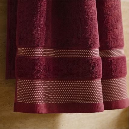 Zev Red Bath Towel - 400 GSM
