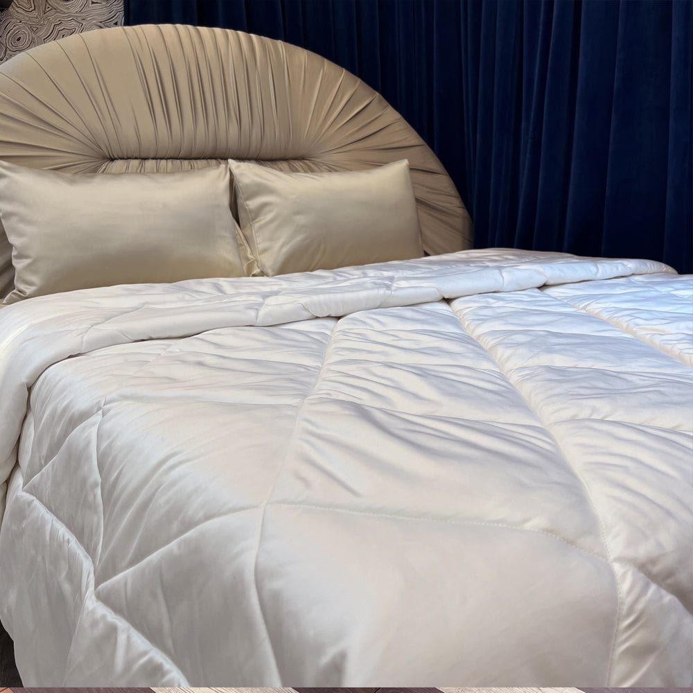 Satin Comforter - Seevo.in